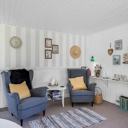 Vakantiehuis Voitto - 1km To The Fjord By Interhome